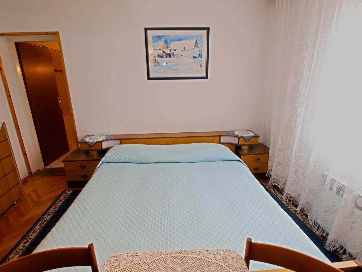 Rooms Milan 1370 Ровин Екстериор снимка