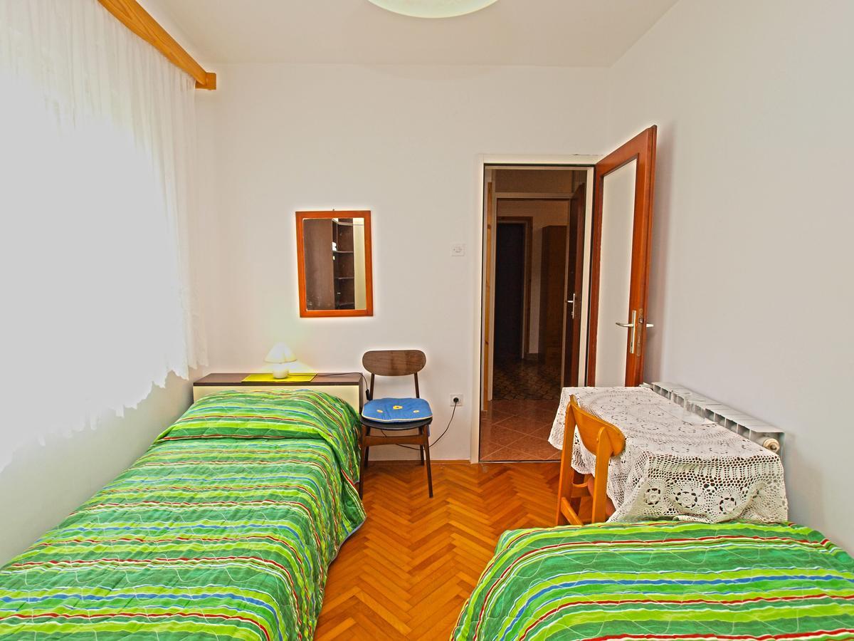 Rooms Milan 1370 Ровин Екстериор снимка