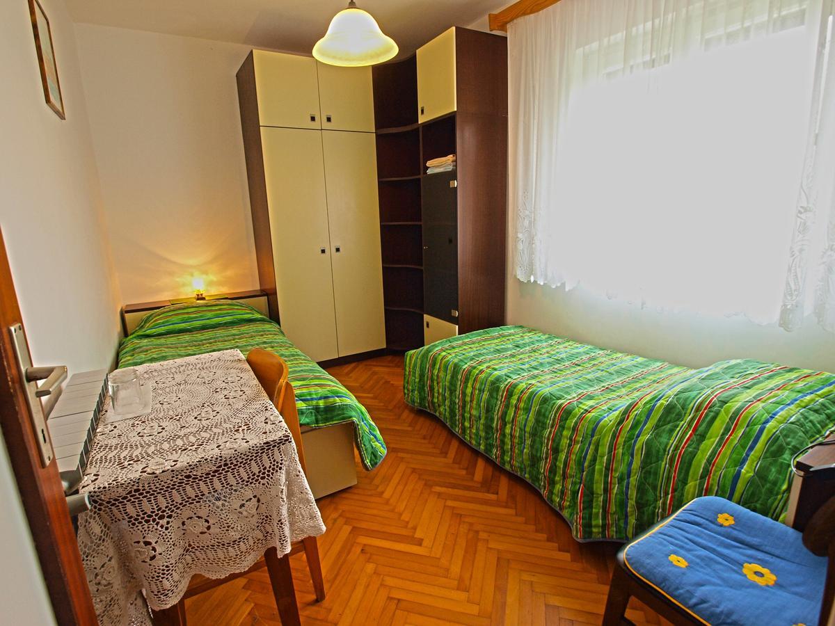 Rooms Milan 1370 Ровин Екстериор снимка