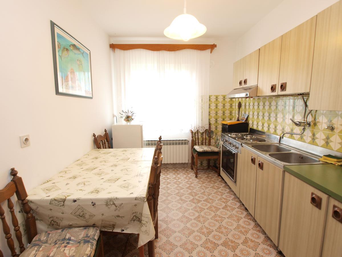 Rooms Milan 1370 Ровин Екстериор снимка