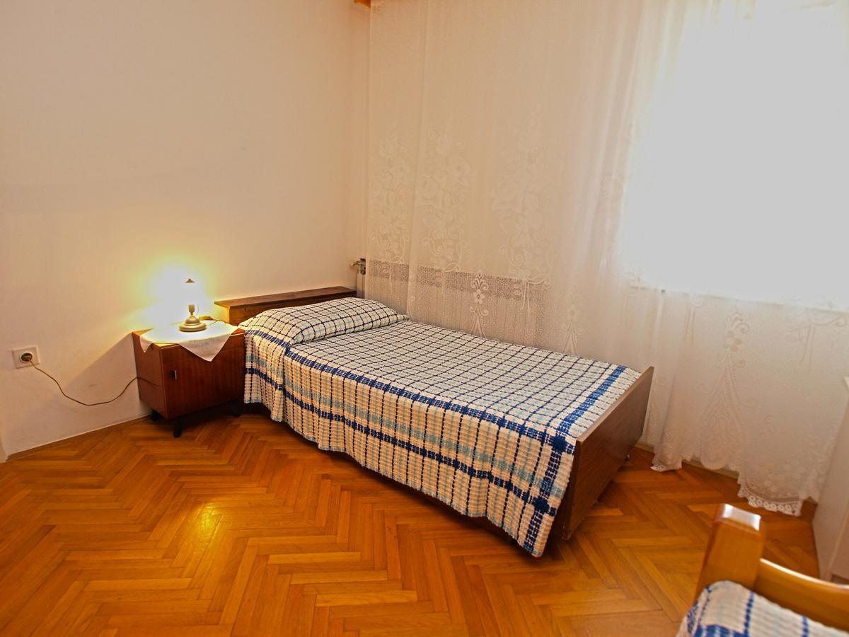 Rooms Milan 1370 Ровин Екстериор снимка