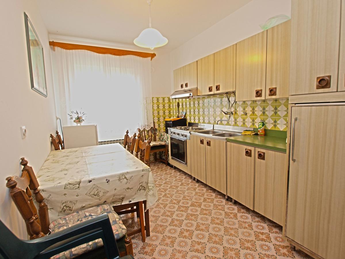 Rooms Milan 1370 Ровин Екстериор снимка