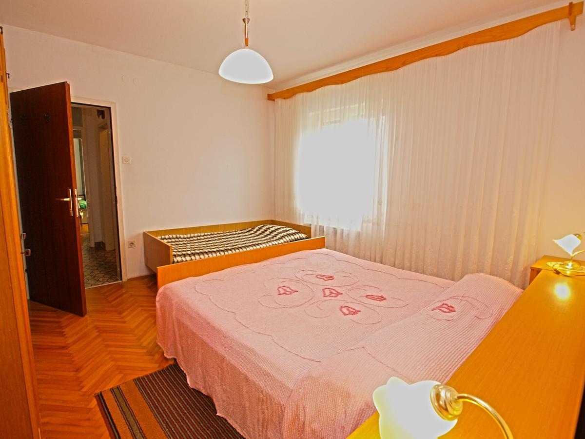 Rooms Milan 1370 Ровин Екстериор снимка